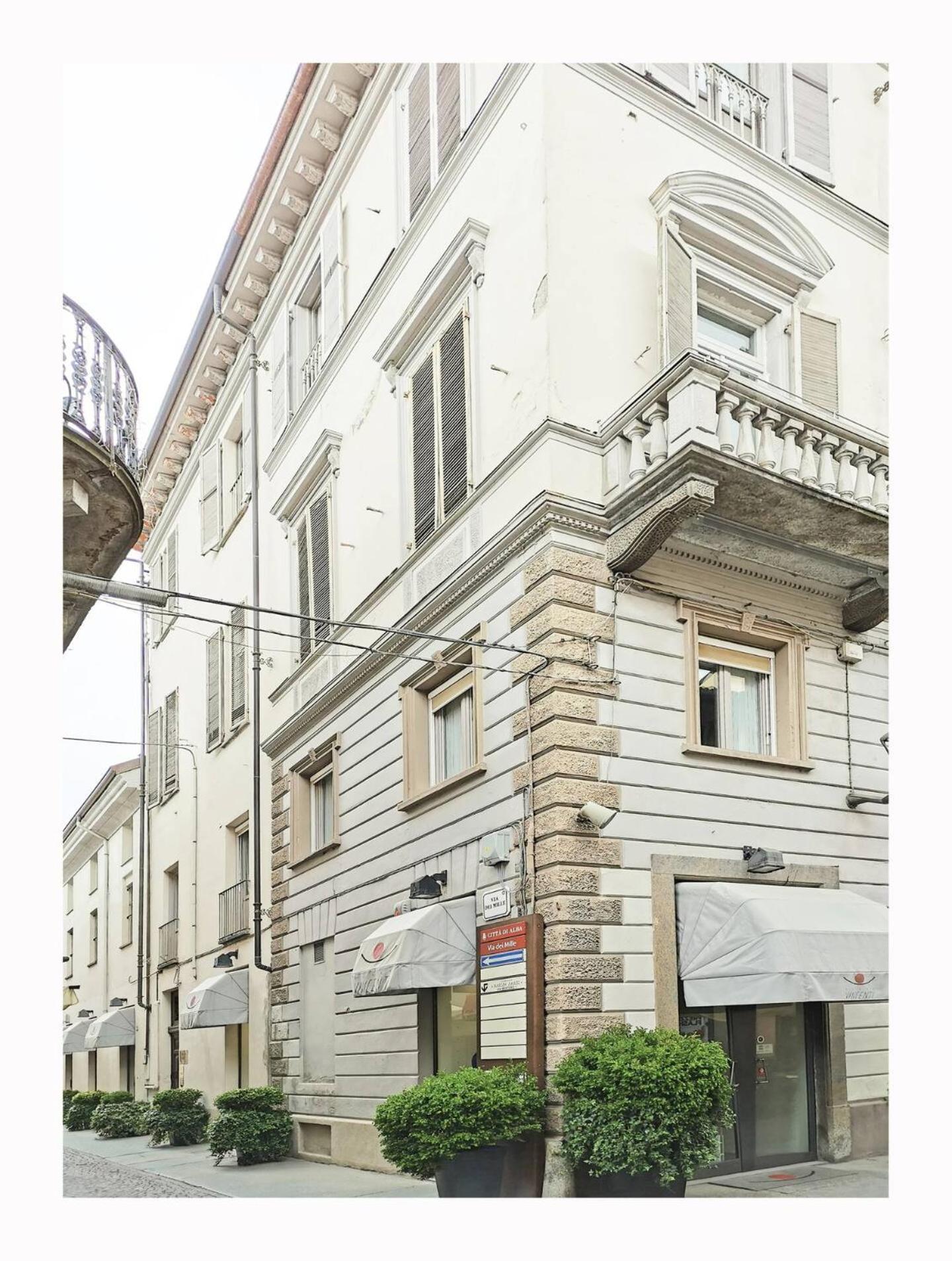 Due Dei Mille. Incantevole Casa In Centro Ad Alba Exteriér fotografie